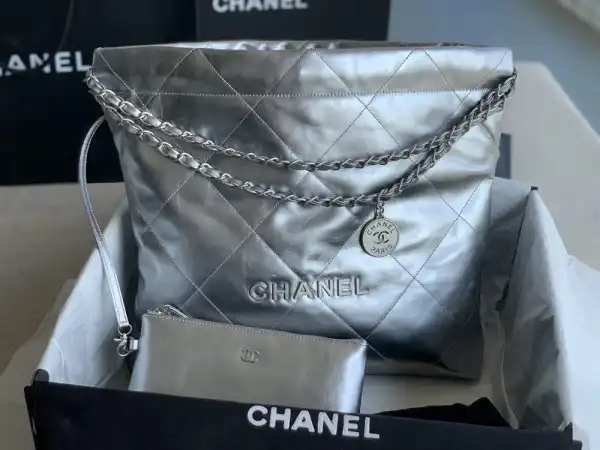 Firstbag Ru CHANEL 22 HANDBAG