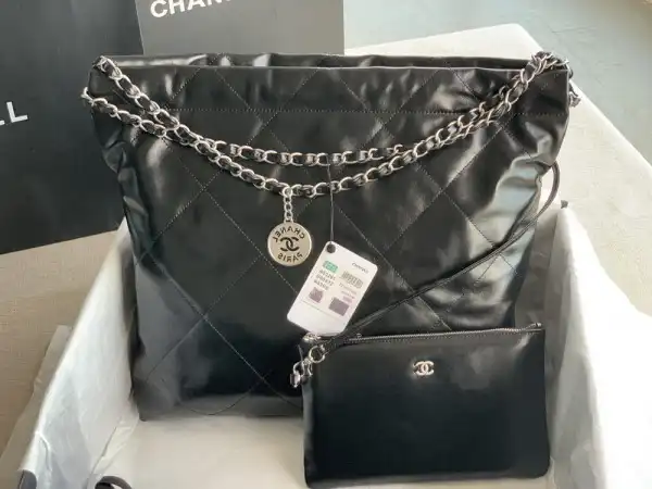 CHANEL 22 HANDBAG