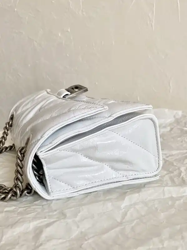 Bagsoffer yupoo BALENCIAGA CRUSH SMALL CHAIN BAG