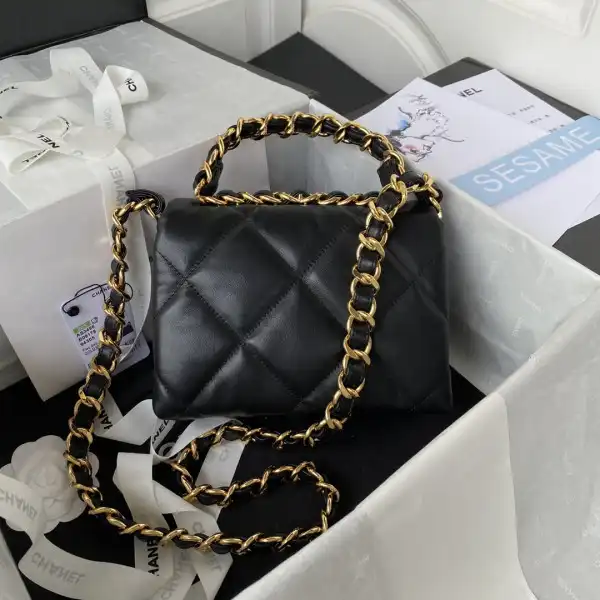 CHANEL SMALL FLAP BAG