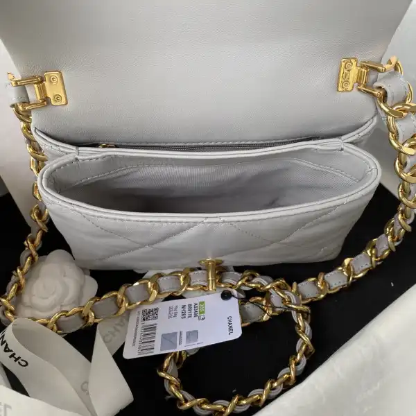 First Bag Ru CHANEL SMALL FLAP BAG