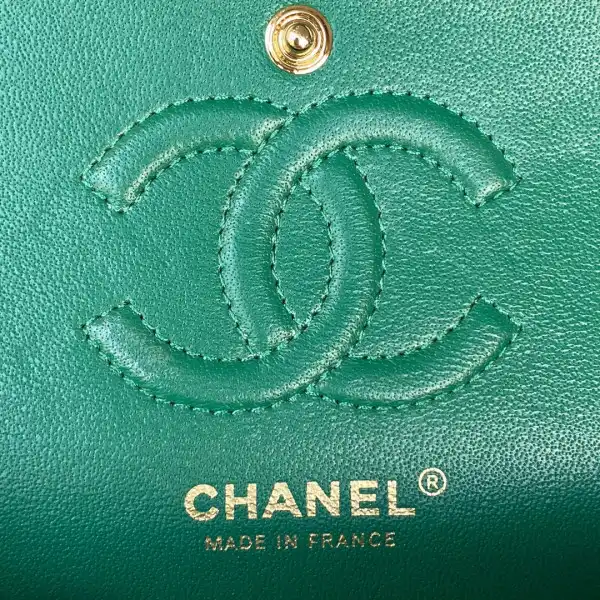 First bag ru CHANEL FLAP BAG 23CM