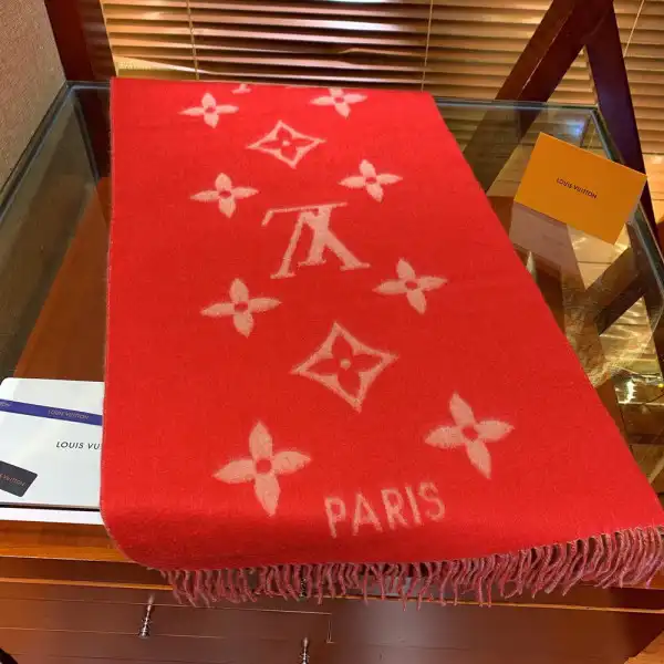 LOUIS VUITTON REYKJAVIK SCARF