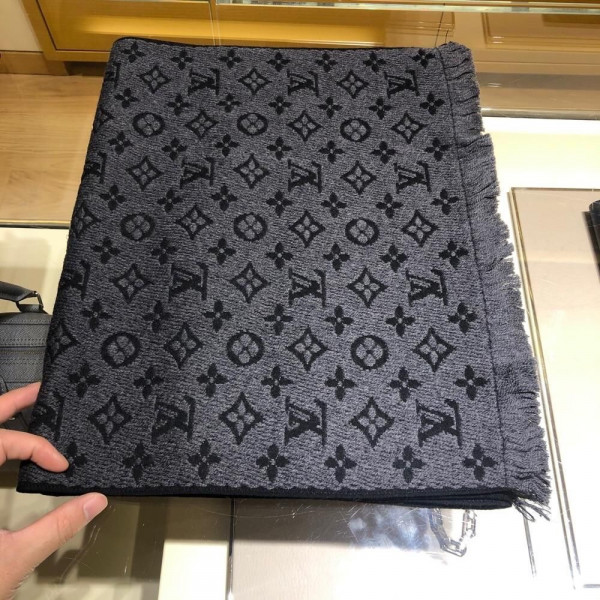 HOT SALE LOUIS VUITTON MONOGRAM CLASSIC SCARF