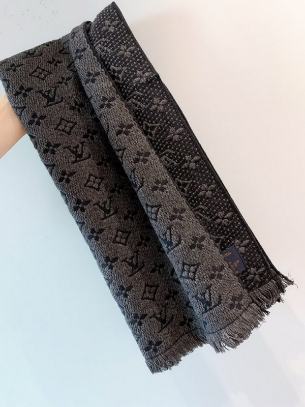 HOT SALE LOUIS VUITTON MONOGRAM CLASSIC SCARF