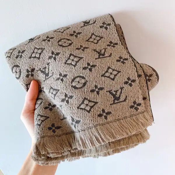 First Bag Ru LOUIS VUITTON MONOGRAM CHANELASSIC SCARF