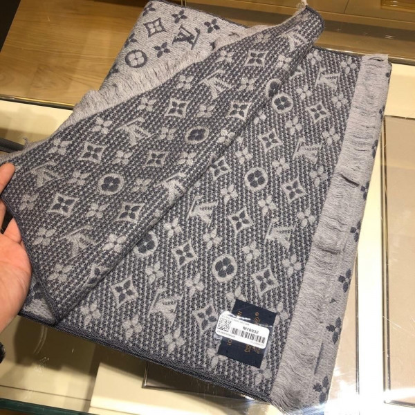 HOT SALE LOUIS VUITTON MONOGRAM CLASSIC SCARF