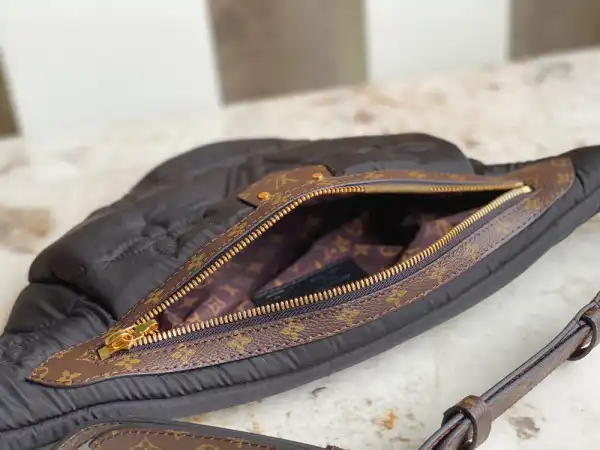 LOUIS VUITTON MAXI BUMBAG