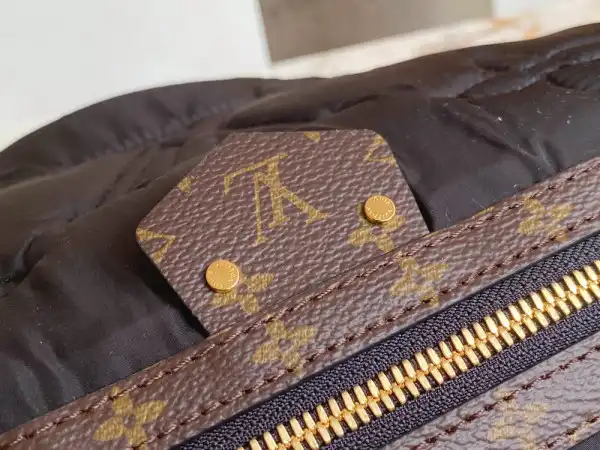 Cheap LOUIS VUITTON MAXI BUMBAG