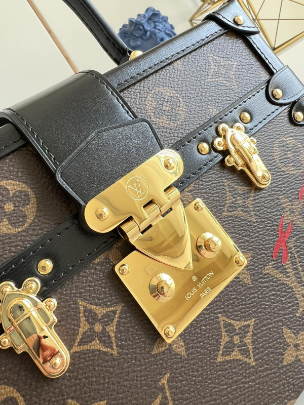 HOT SALE LOUIS VUITTON PETITE MALLE V