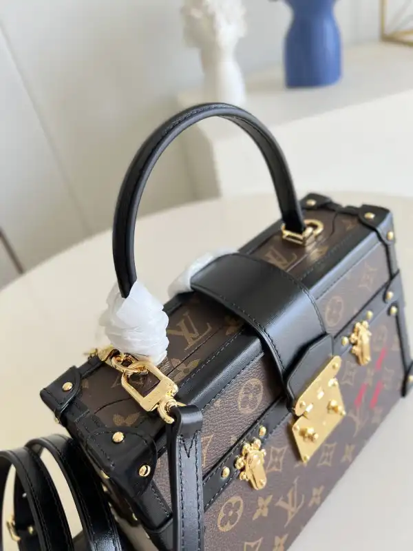 Bagsoffer LOUIS VUITTON PETITE MALLE V