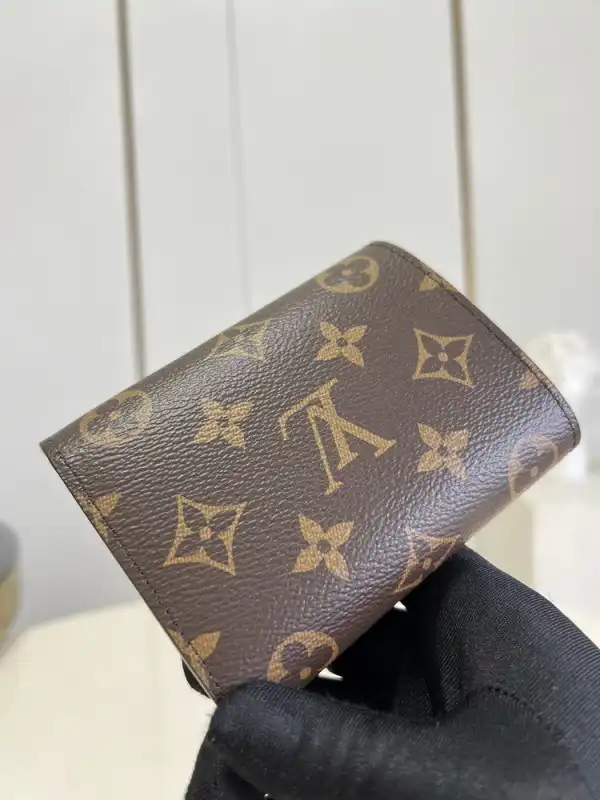 Aaa replica ru Louis Vuitton VICTORINE Wallet