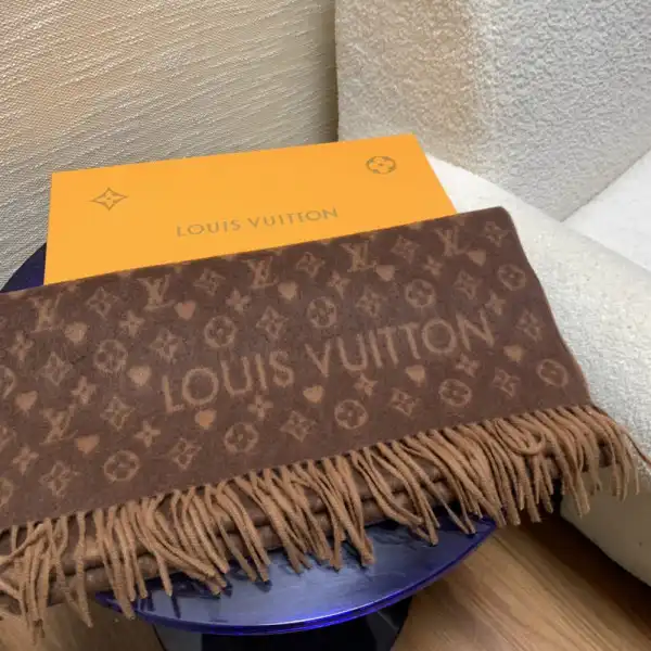 Bagsoffer yupoo LOUIS VUITTON GAME ON SCARF