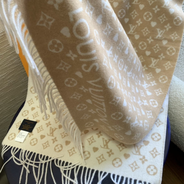 HOT SALE LOUIS VUITTON GAME ON SCARF