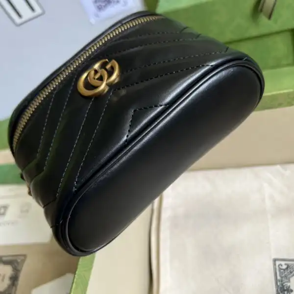 Affordable GUCCI GG Marmont mini top handle bag