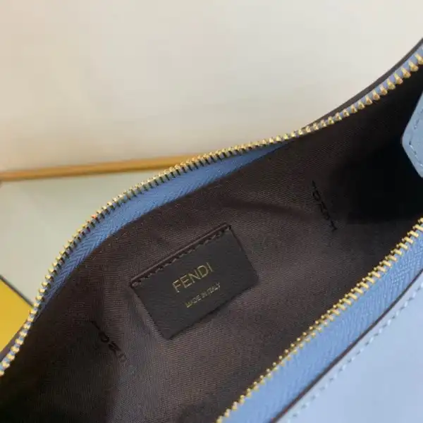 Frstbag ru Fendi Fendigraphy Small