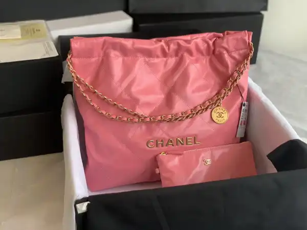 CHANEL 22 HANDBAG