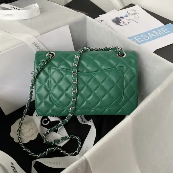 CHANEL FLAP BAG 23CM