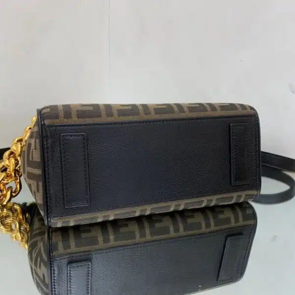 Frstbag ru FENDI X VERSACE LA MEDUSA