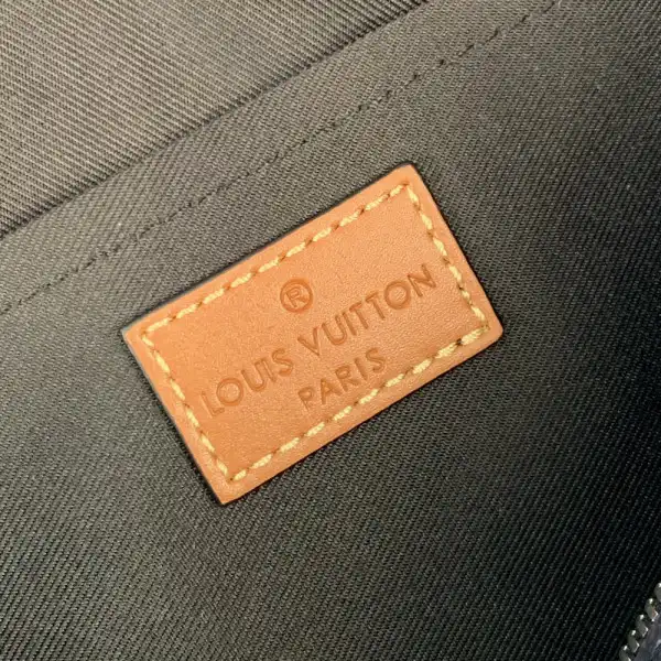 First bag ru LOUIS VUITTON CITY KEEPALL