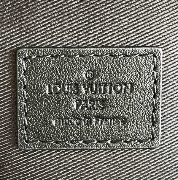 [FREE SHIPPING] LOUIS VUITTON S LOCK MESSENGER