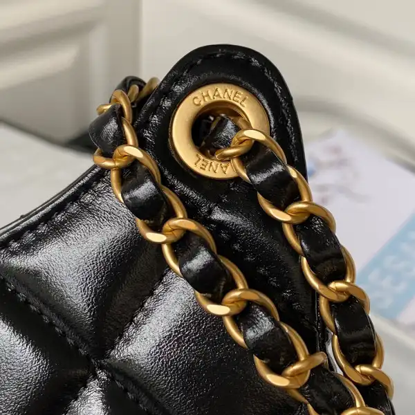 First bag ru CHANEL HOBO HANDBAG