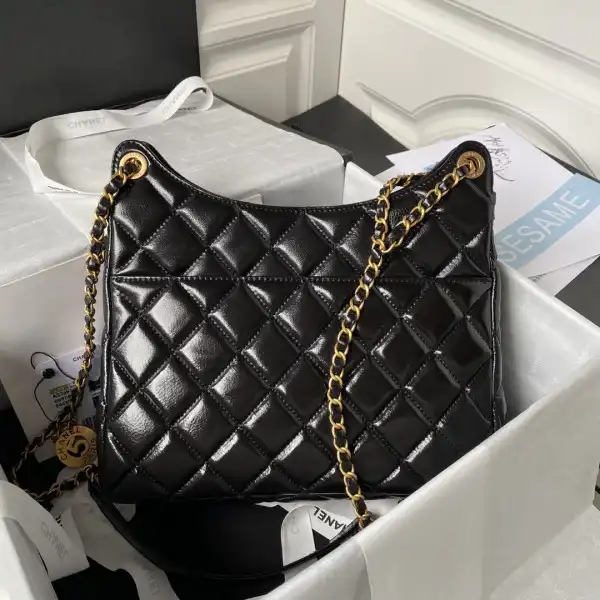 First bag ru CHANEL HOBO HANDBAG