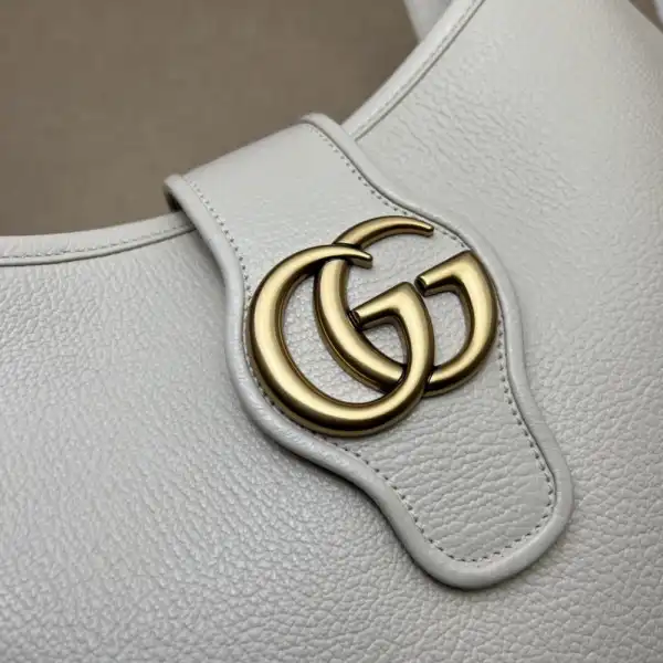 GUCCI Aphrodite medium shoulder bag