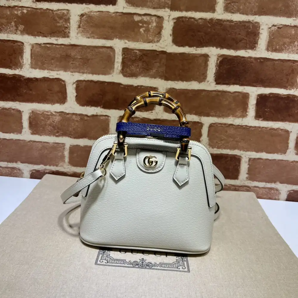 First bag ru Gucci Diana mini tote bag