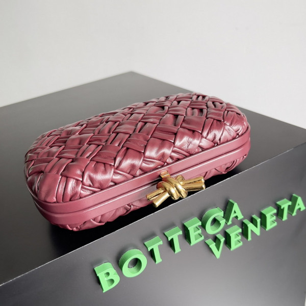 HOT SALE BOTTEGA VENETA Knot Minaudiere