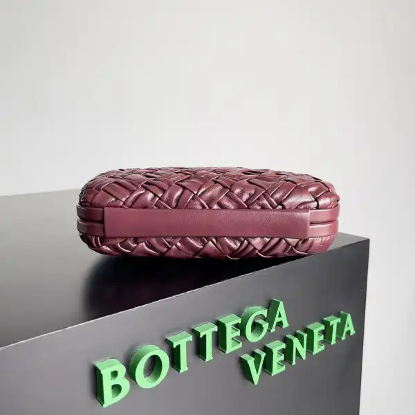 BOTTEGA VENETA Knot Minaudiere