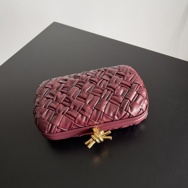 HOT SALE BOTTEGA VENETA Knot Minaudiere