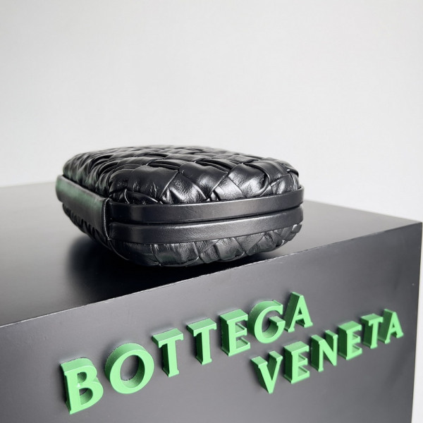 HOT SALE BOTTEGA VENETA Knot Minaudiere