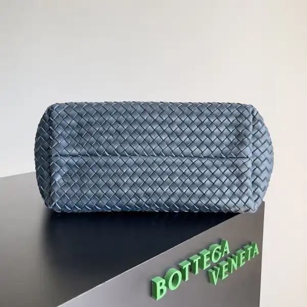 BOTTEGA VENETA MEDIUM ANDIAMO