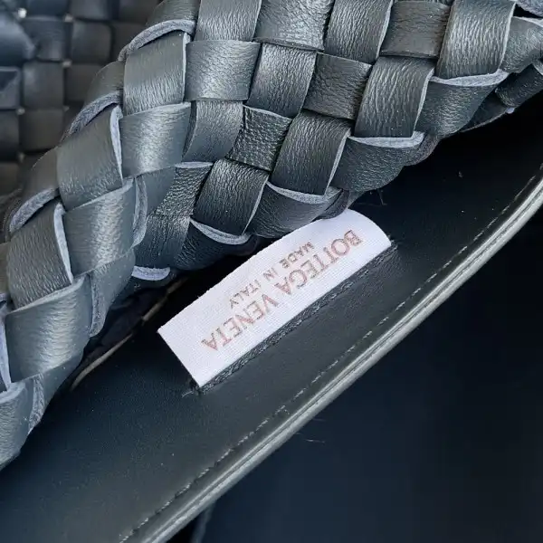 BOTTEGA VENETA MEDIUM ANDIAMO