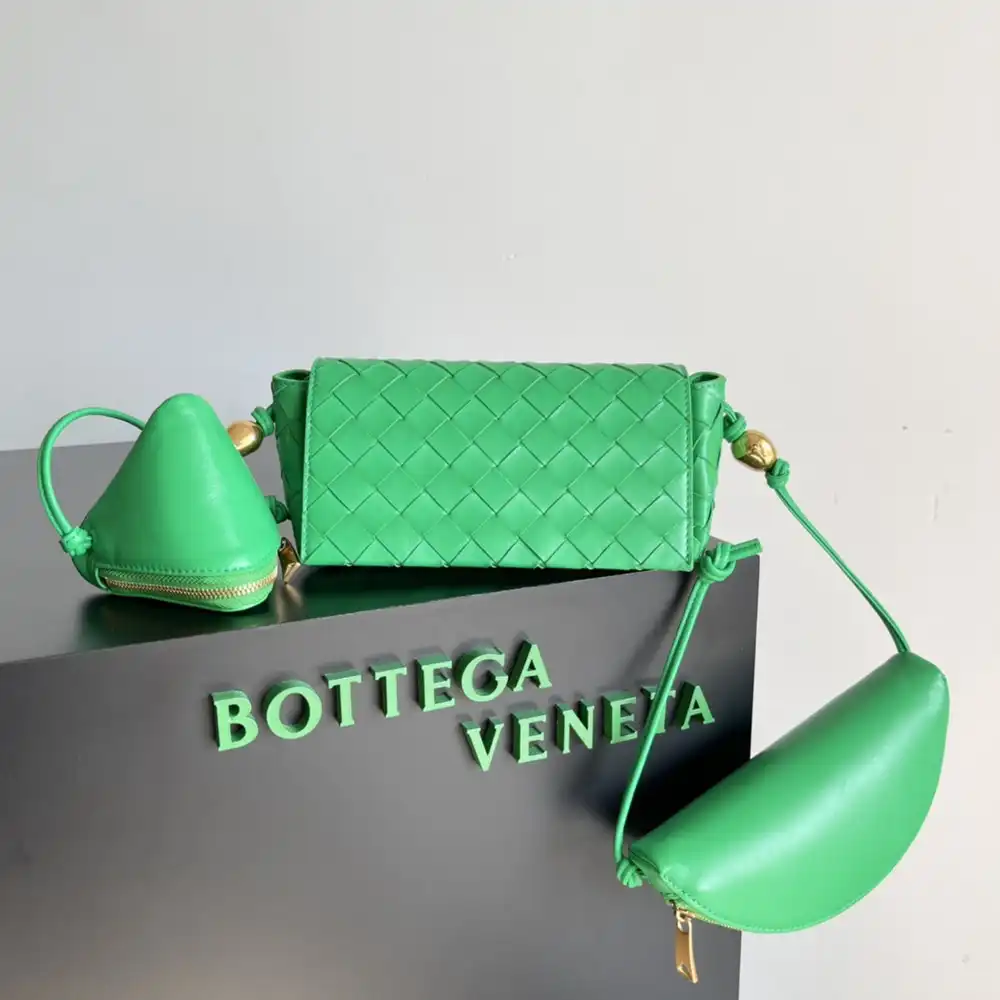 BOTTEGA VENETA Pouch On Strap