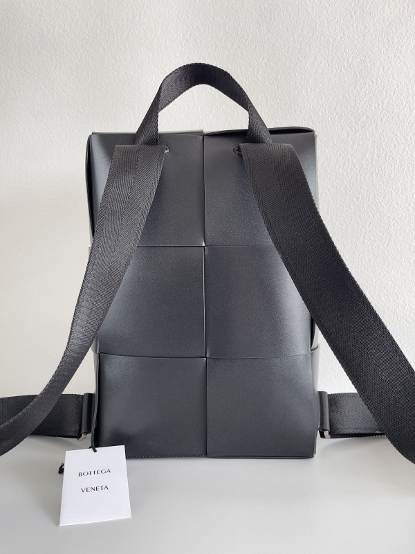 HOT SALE BOTTEGA VENETA Arco Backpack