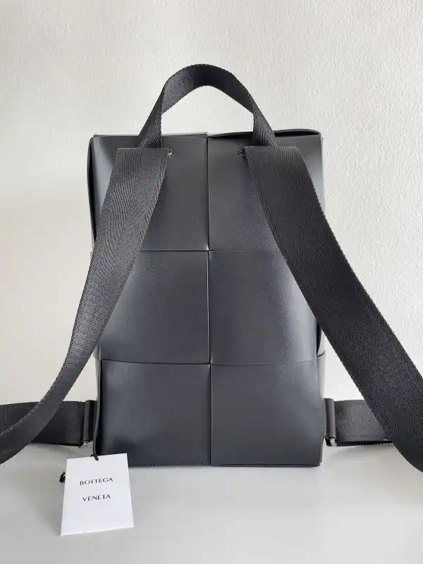 First bag ru BOTTEGA VENETA Arco Backpack