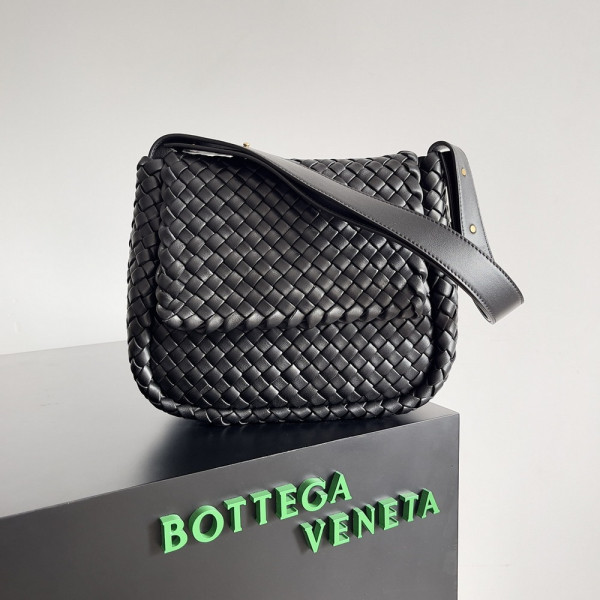 HOT SALE BOTTEGA VENETA  Small Cobble Shoulder Bag