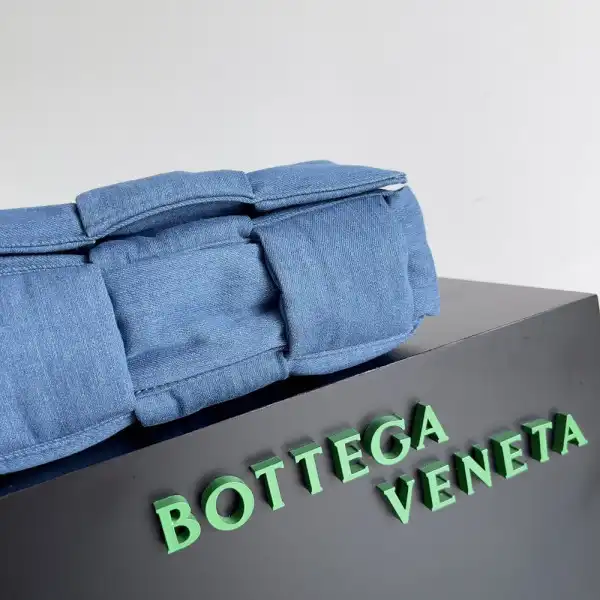 BOTTEGA VENETA Padded Tech Cassette