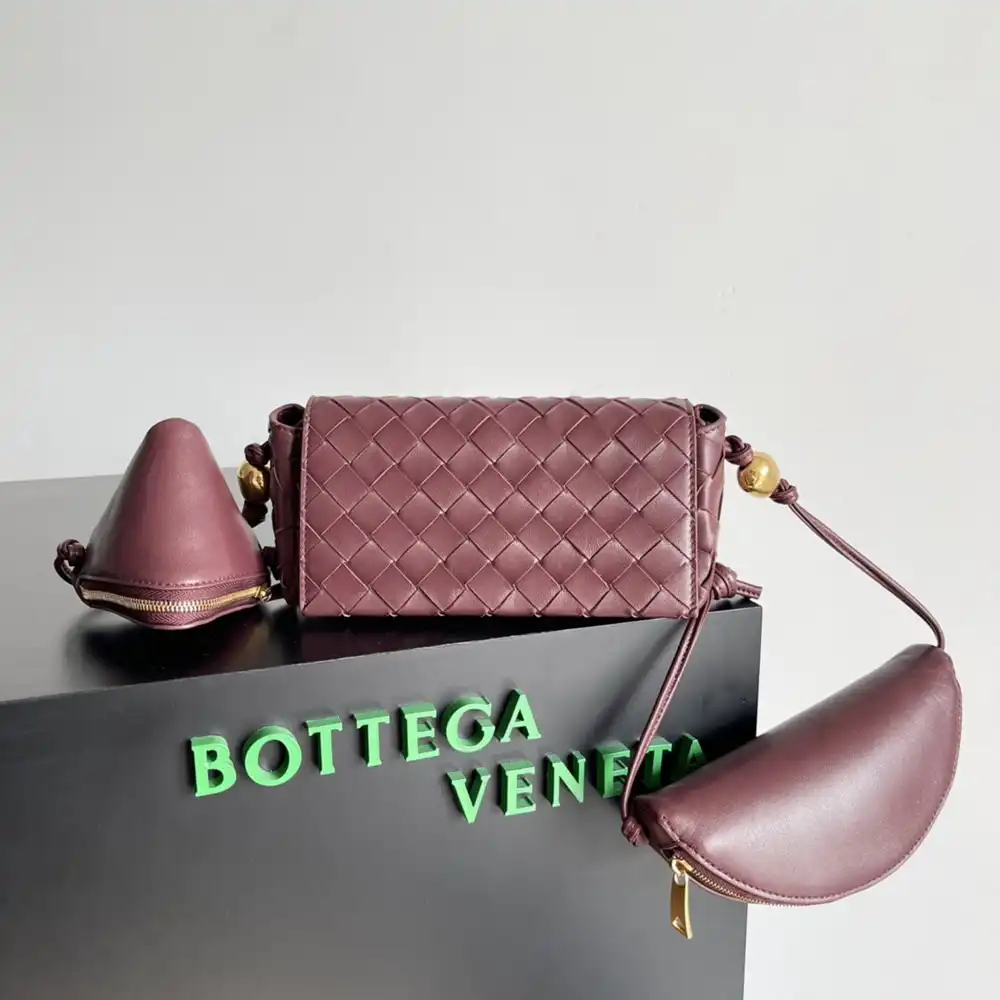 BOTTEGA VENETA Pouch On Strap