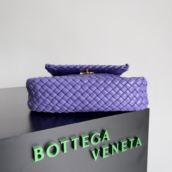 HOT SALE BOTTEGA VENETA  Small Cobble Shoulder Bag