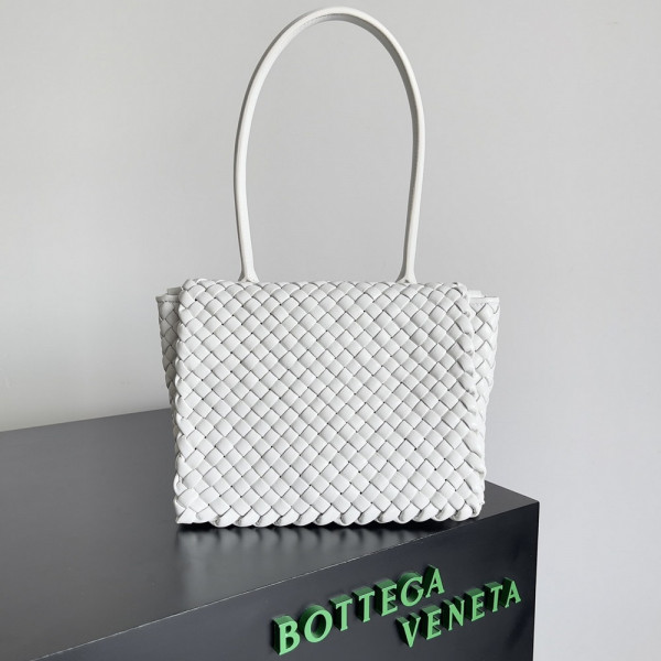 BOTTEGA VENETA Patti Top Handle Bag