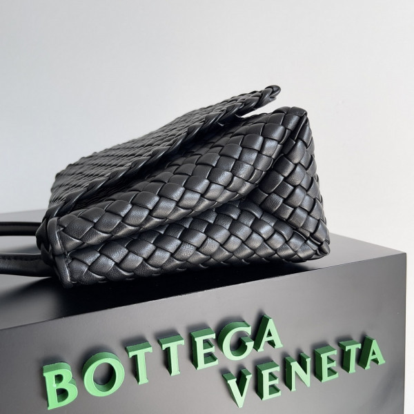 HOT SALE BOTTEGA VENETA Patti Top Handle Bag