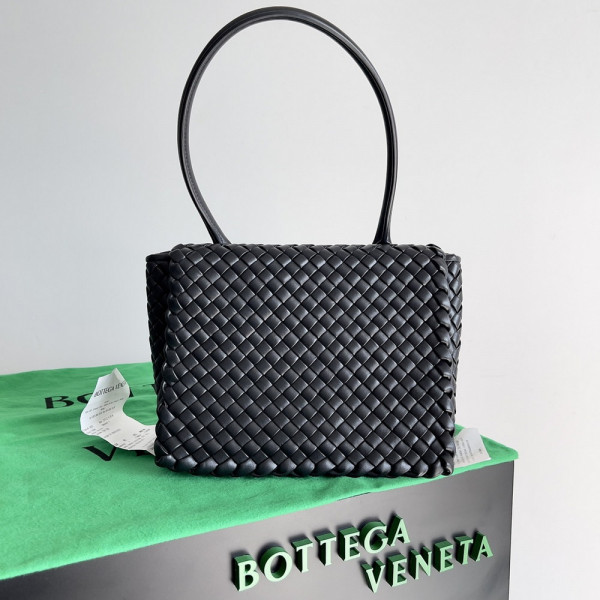 HOT SALE BOTTEGA VENETA Patti Top Handle Bag