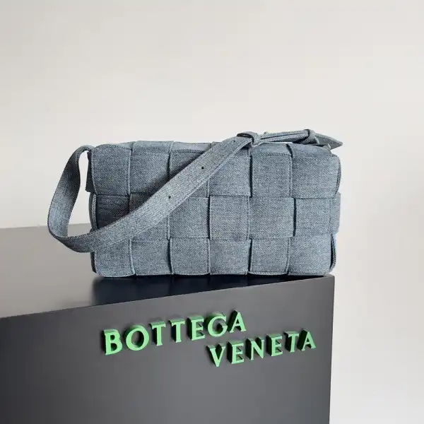 BOTTEGA VENETA BRICK CASSETTE