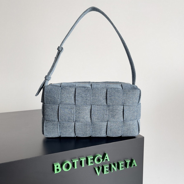 HOT SALE BOTTEGA VENETA BRICK CASSETTE