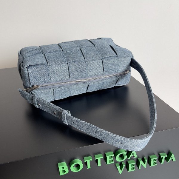 HOT SALE BOTTEGA VENETA BRICK CASSETTE