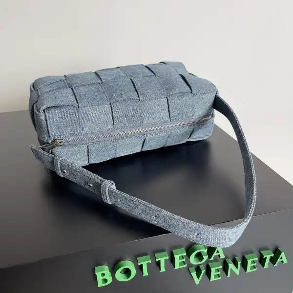 BOTTEGA VENETA BRICK CASSETTE