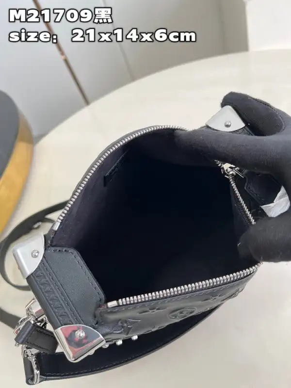 Frstbag ru LOUIS VUITTON SIDE TRUNK MM